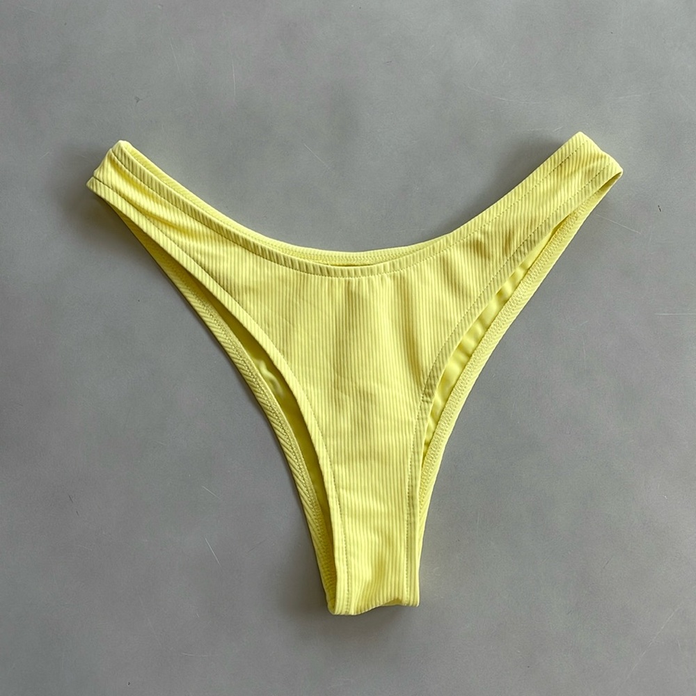 Tan Lines Fiji Bottom